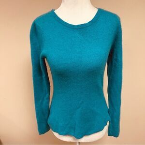 Peck & Peck aqua cashmere sweater.   Size Sm
